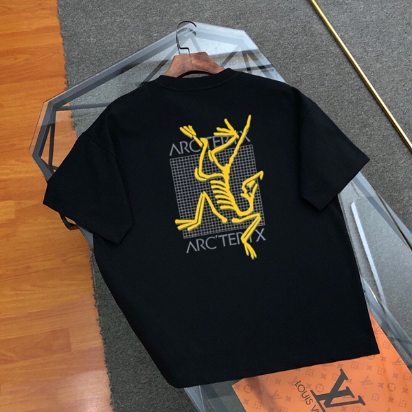 ブランドTシャツ背面デザイン